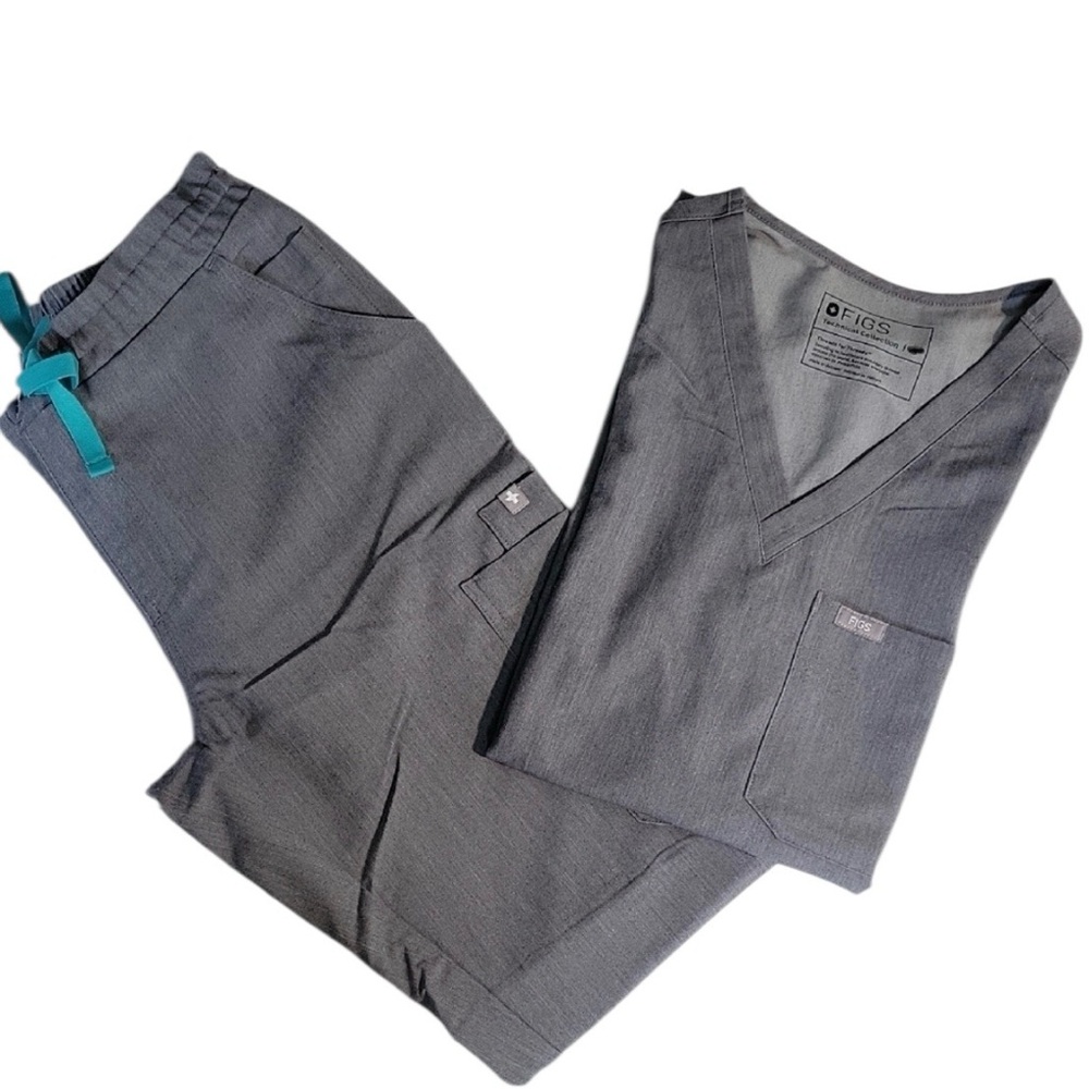 FIGS Gray Scrub Set size XS Pants Casma Top - Picture 2 of 8